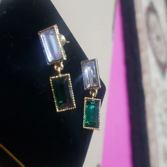 Vintage Earings - Picture 5 of 5